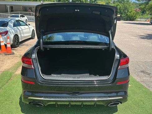 Used 2019 Kia Optima S w/ S Panoramic Sunroof Package FWD image 12