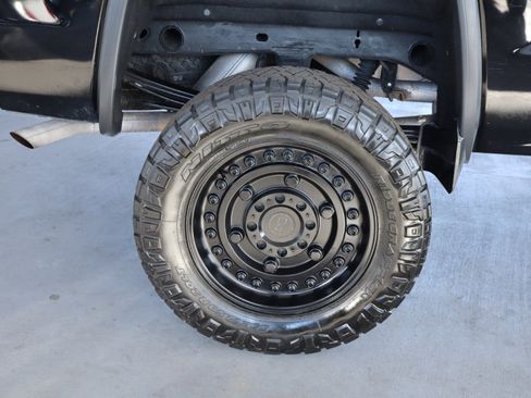 Used 2017 GMC Sierra 1500 SLE image 5