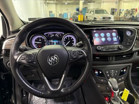 Used 2020 Buick Envision Essence AWD/4WD image 3