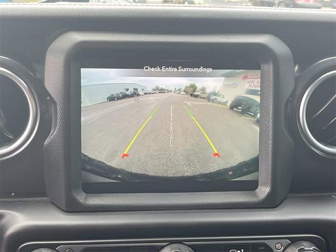 Used 2023 Jeep Wrangler Rubicon 392 image 22