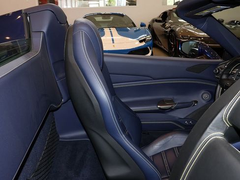 Certified 2017 Ferrari 488 Spider RWD image 28
