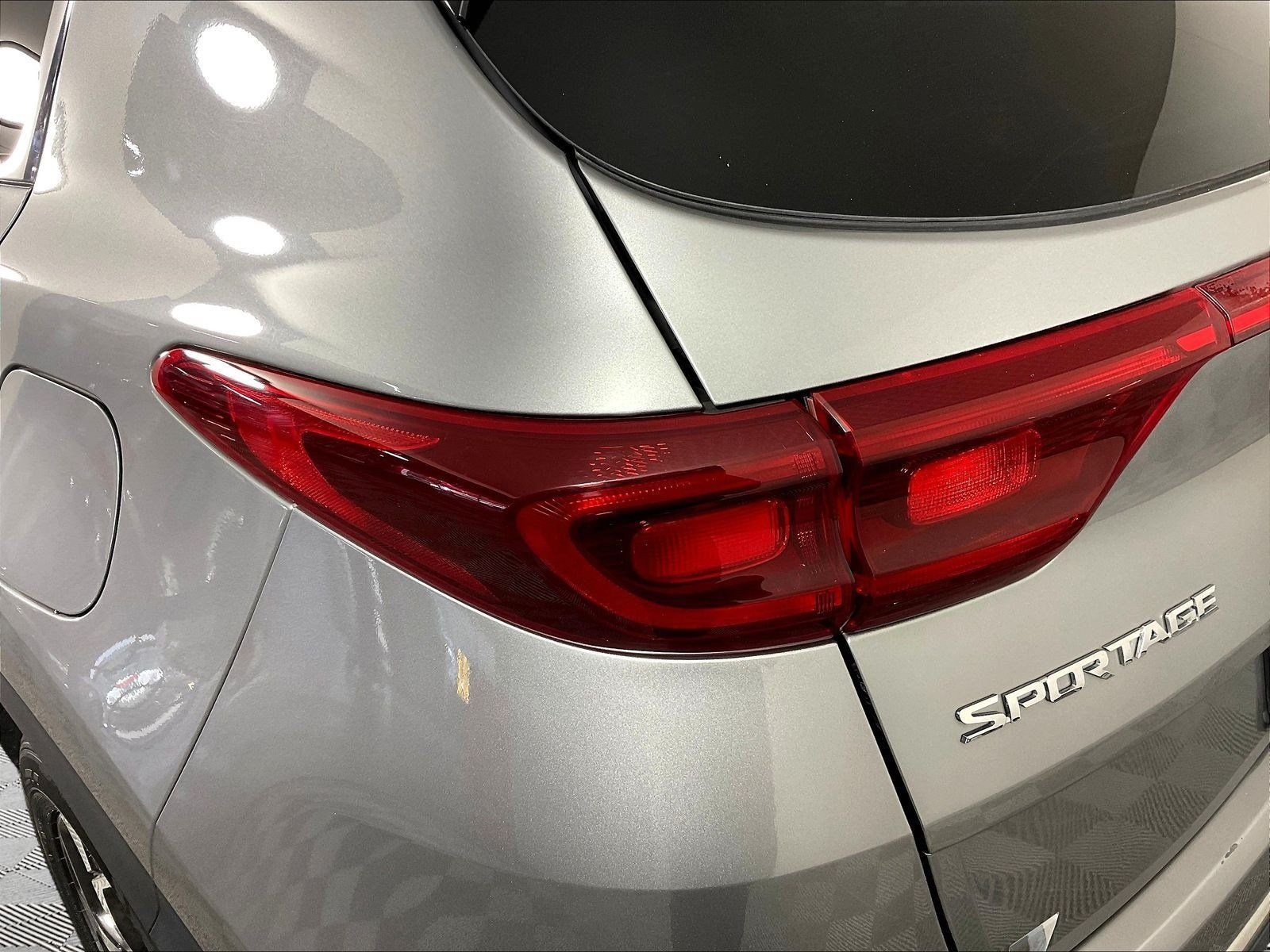 Used 2020 Kia Sportage LX FWD image 23