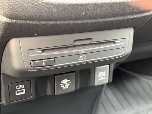 Used 2023 Honda Odyssey Touring image 17