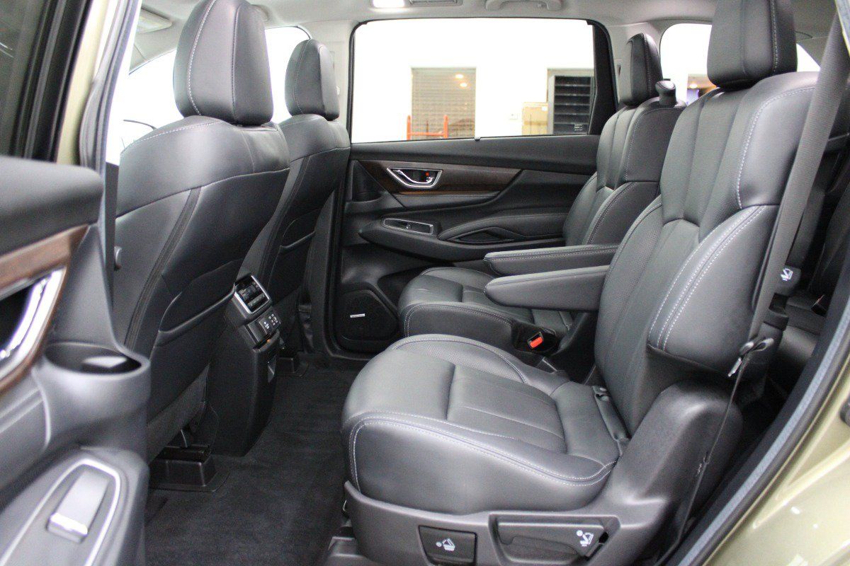 Used 2024 Subaru Ascent Touring w/ Popular Package #2 AWD/4WD image 8