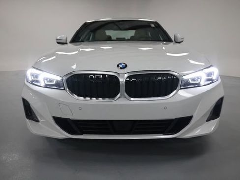 Used 2025 BMW 330i xDrive Sedan w/ Premium Package AWD/4WD image 2