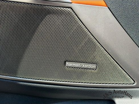 Used 2022 BMW M3 Competition w/ M Carbon Exterior Package AWD/4WD image 23
