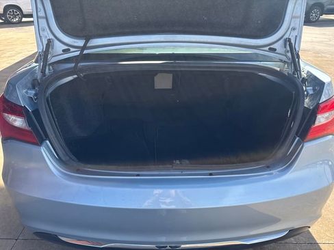 Used 2013 Chrysler 200 Limited image 24