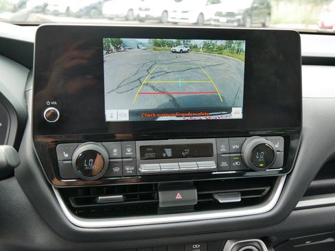 Used 2025 Toyota Grand Highlander AWD image 24