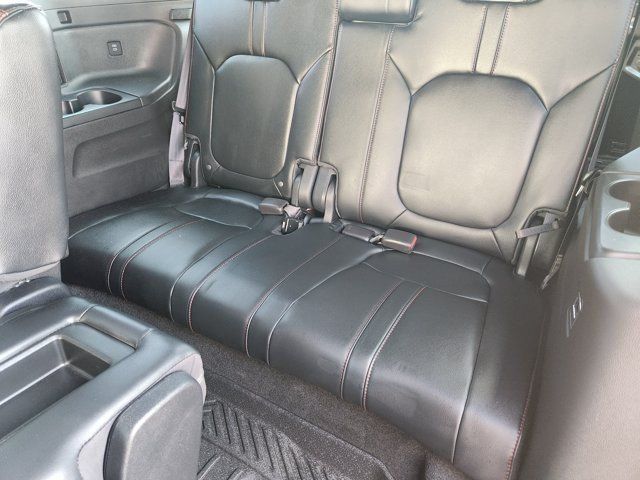 Used 2025 Honda Pilot Black Edition image 31