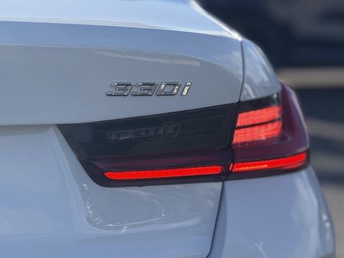Used 2025 BMW 330i 330i w/ Premium Package image 14