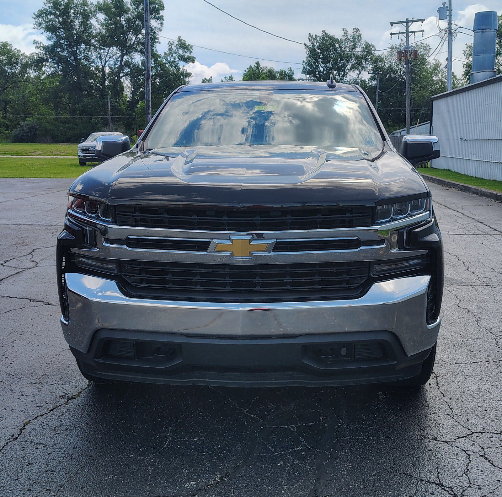 Used 2020 Chevrolet Silverado 1500 LT w/ All-Star Edition AWD/4WD image 2