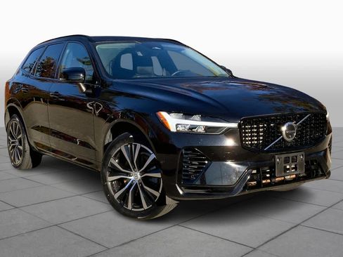Used 2023 Volvo XC60 T8 Plus w/ Climate Package image 2