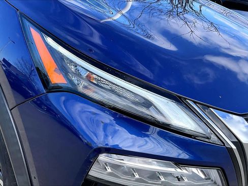 Used 2021 Nissan Rogue SV image 14