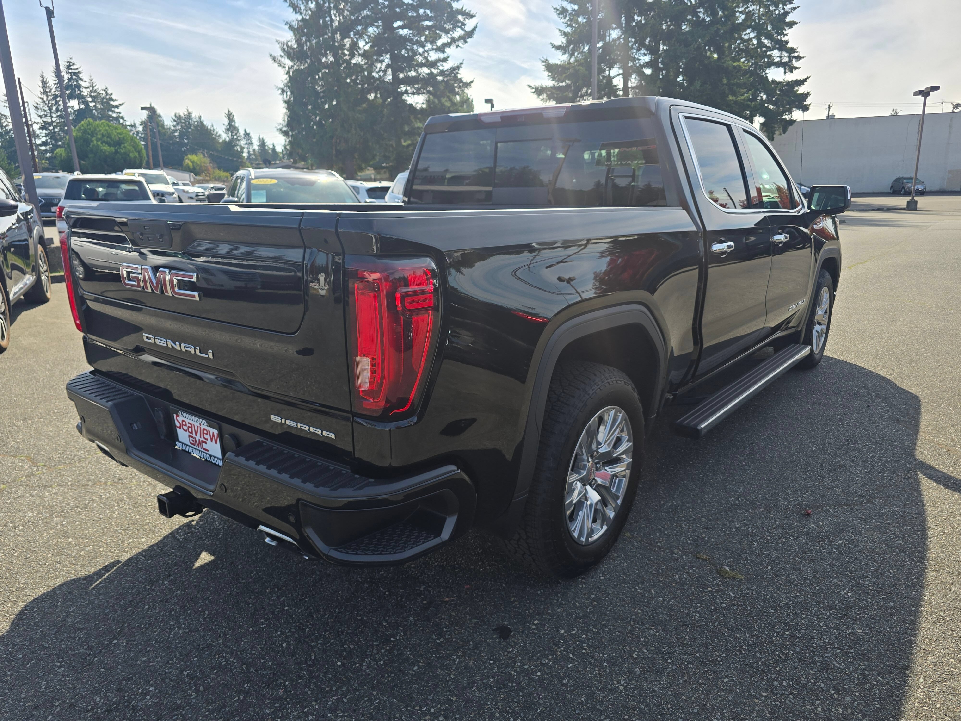 Used 2019 GMC Sierra 1500 Denali w/ Technology Package AWD/4WD image 7