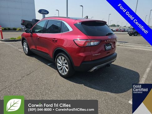 Used 2021 Ford Escape Titanium w/ Titanium Elite Package AWD/4WD image 7