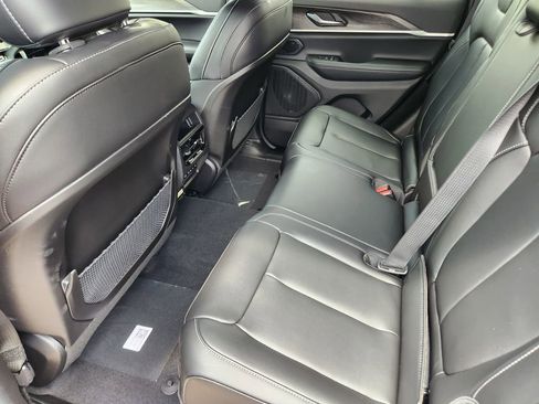 New 2026 Jeep Grand Cherokee Limited RWD image 19