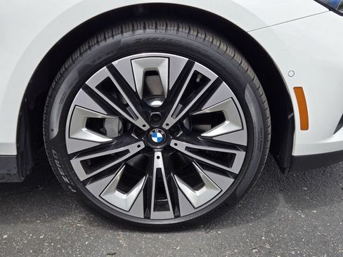 Used 2026 BMW 530i xDrive w/ Premium Package AWD/4WD image 12