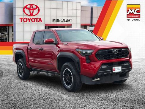 Used 2025 Toyota Tacoma TRD Off-Road AWD/4WD image 7