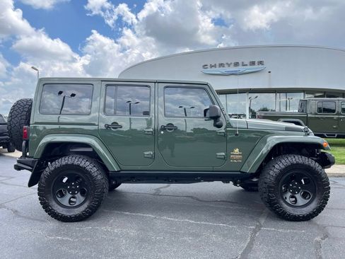 Used 2014 Jeep Wrangler Unlimited Rubicon w/ Connectivity Group AWD/4WD image 74