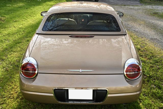 Used 2005 Ford Thunderbird RWD image 78