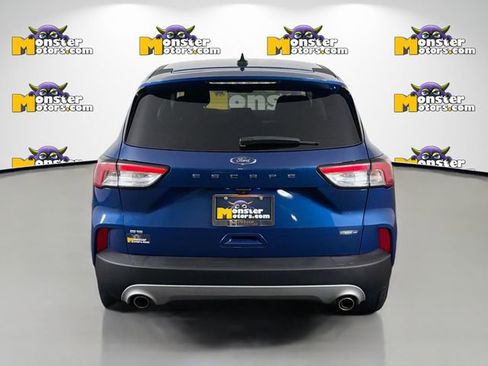Used 2022 Ford Escape SE image 6