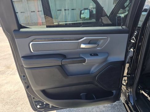 Used 2021 RAM 1500 Big Horn AWD/4WD image 30
