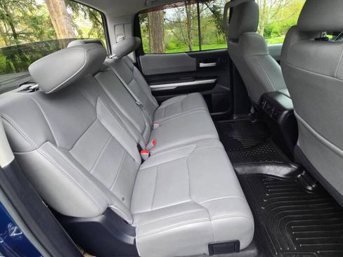 Used 2014 Toyota Tundra Limited w/ Limited Premium Package AWD/4WD image 16