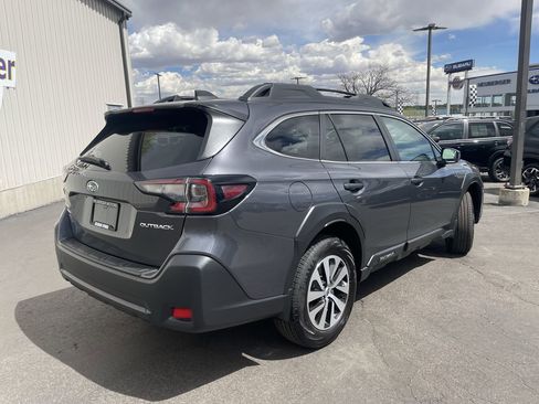 Used 2025 Subaru Outback Premium w/ Popular Package #1 image 7