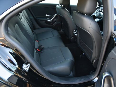 Used 2025 Mercedes-Benz CLA 250 image 25