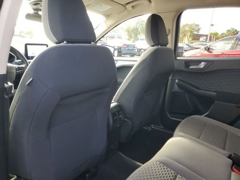 Certified 2020 Ford Escape SE image 12