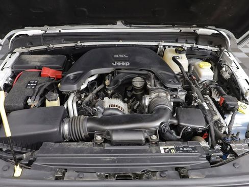 Used 2018 Jeep Wrangler Rubicon image 25