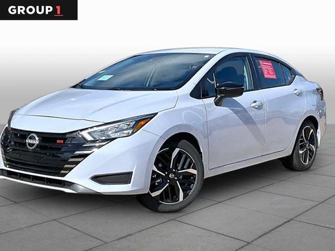 Certified 2025 Nissan Versa SR w/ Trunk Package FWD image 1