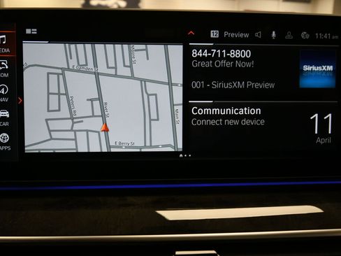 Used 2022 BMW M550i xDrive w/ Executive Package AWD/4WD image 15