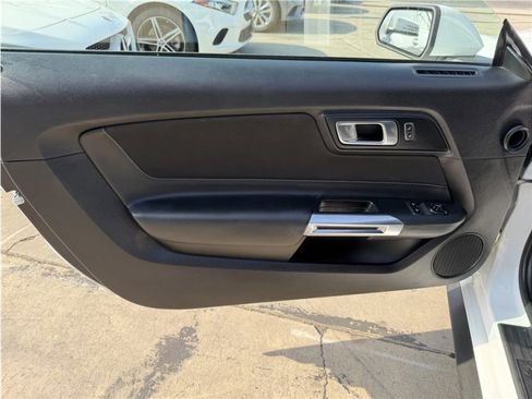 Used 2021 Ford Mustang Coupe RWD image 13