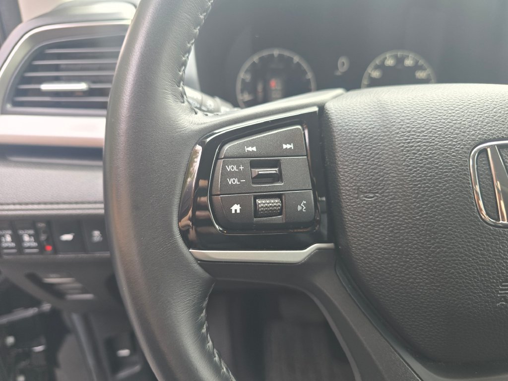 Used 2025 Honda Odyssey EX-L image 20