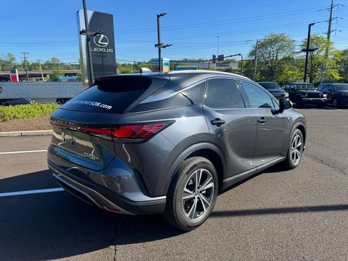 Used 2025 Lexus RX 350 Premium w/ Accessory Package AWD/4WD image 4
