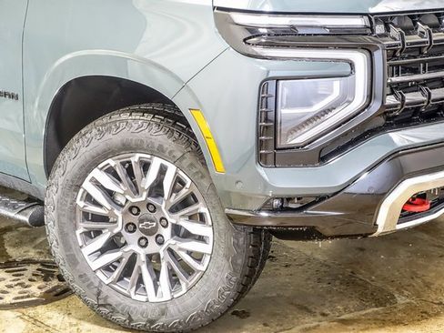 New 2026 Chevrolet Suburban Z71 w/ Z71 Off-Road Package image 4