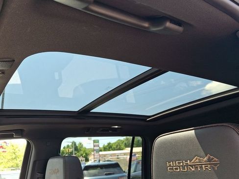 Certified 2023 Chevrolet Suburban High Country w/ Max Trailering Package AWD/4WD image 15