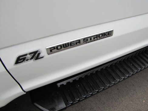 Used 2022 Ford F250 XLT w/ FX4 Off-Road Package image 27