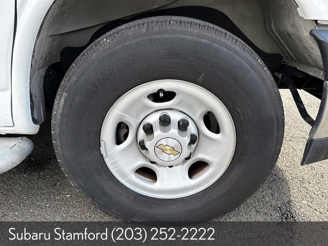 Used 2025 Chevrolet Express 2500 w/ Driver Convenience Package RWD image 30