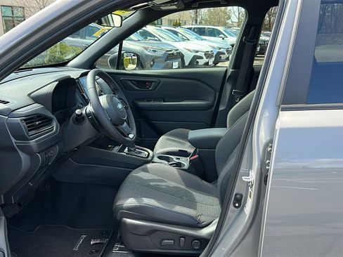 Certified 2025 Subaru Forester Premium AWD/4WD image 9