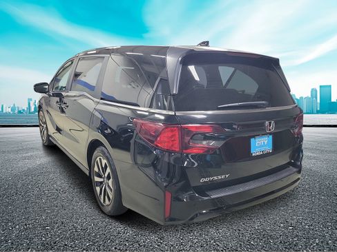 Used 2025 Honda Odyssey EX-L image 3
