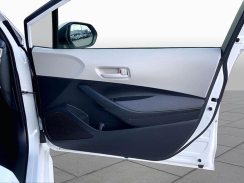 Used 2023 Toyota Corolla LE FWD image 22