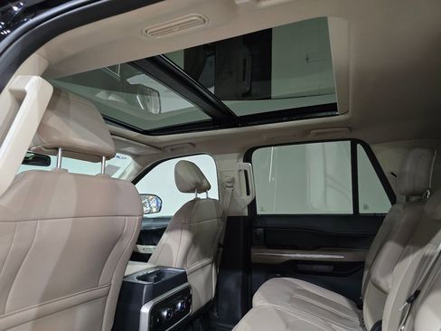 Used 2023 Ford Expedition Max Limited image 34