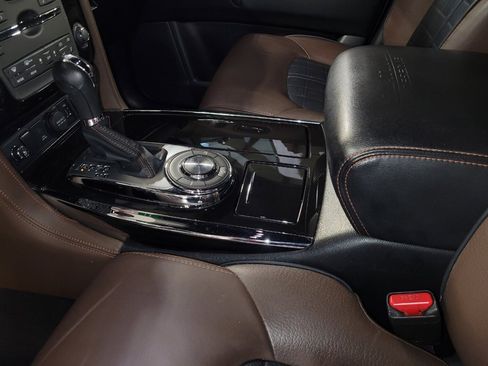 Used 2020 Nissan Armada Platinum w/ Platinum Reserve Package RWD image 26