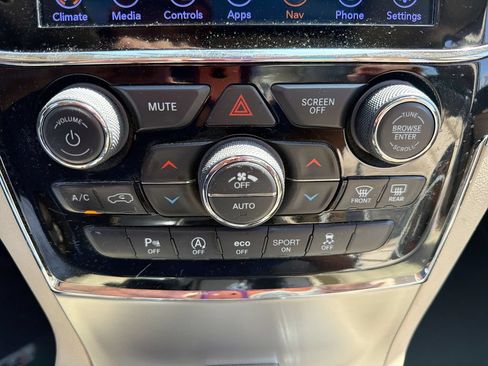 Used 2020 Jeep Grand Cherokee Limited RWD image 17