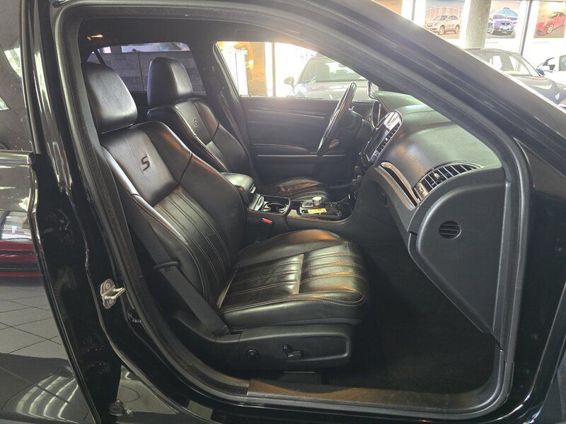 Used 2021 Chrysler 300 S RWD image 13