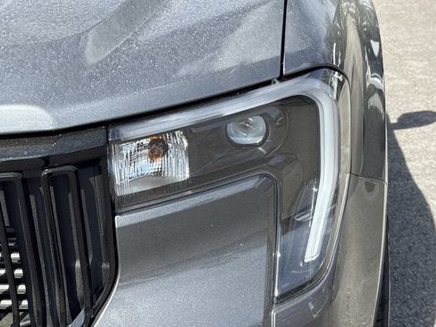 New 2026 Ford Maverick Lobo AWD/4WD image 11