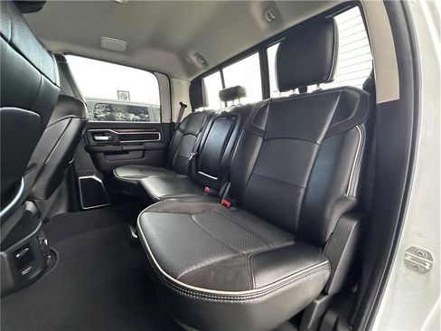 Used 2024 RAM 2500 Laramie AWD/4WD image 16