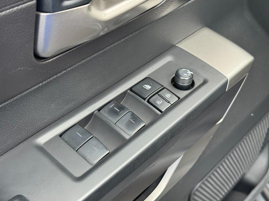 Used 2025 Toyota Tundra SR5 AWD/4WD image 16